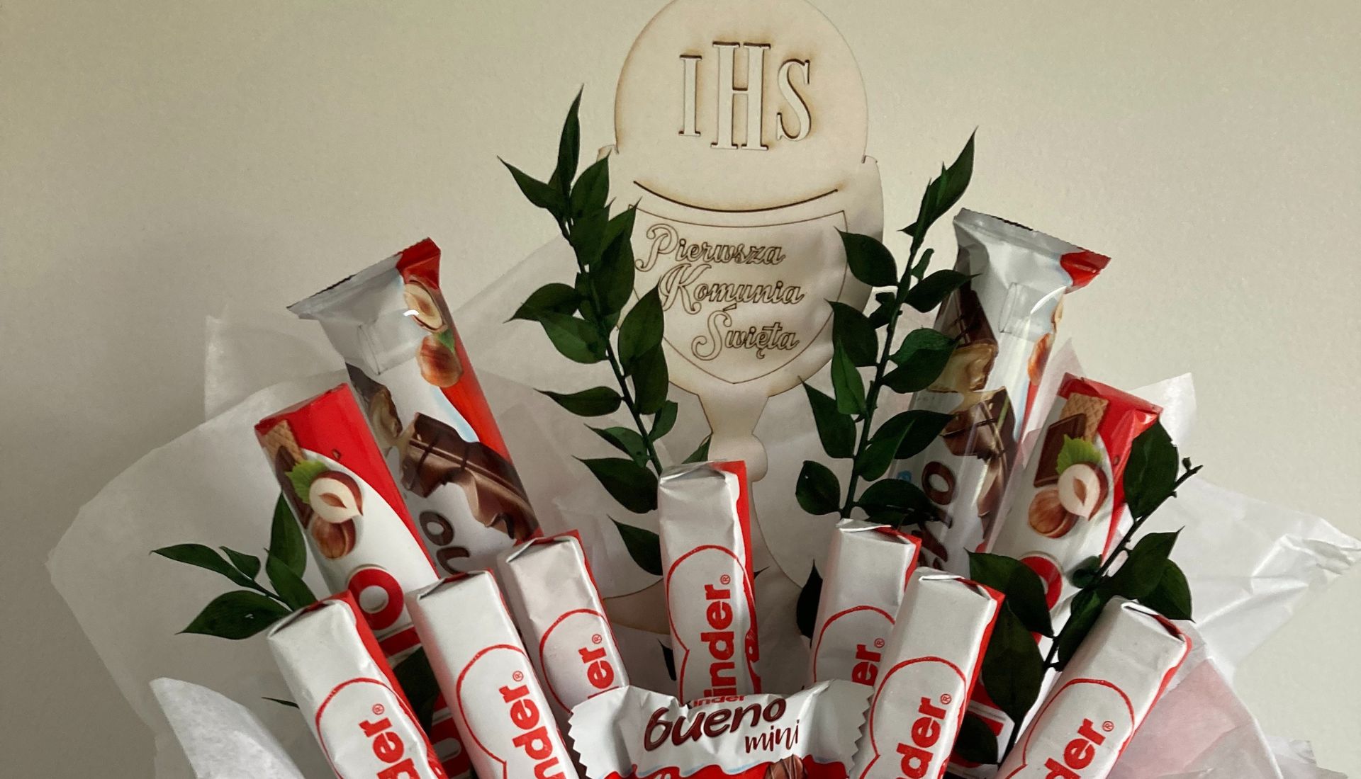 https://magicboxbyaga.pl/wp-content/uploads/2025/02/flowerbox-komunia.jpg